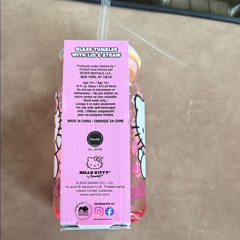 Hello Kitty Pink Glass Tumbler with Straw and Lid - Picture 2 of 4